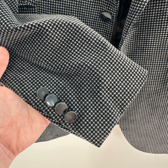 Tallia Mens Size 42R Velvet Two Button Blazer Sport Coat - Picture 8 of 9